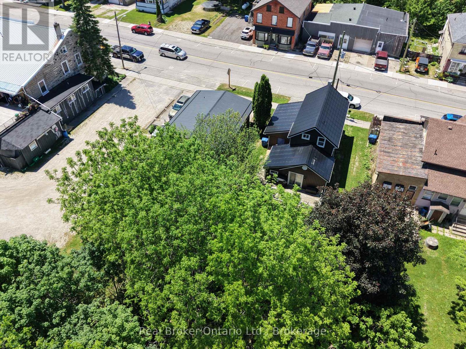 523 Mill Street, West Grey, Ontario  N0G 2M0 - Photo 4 - X13429966