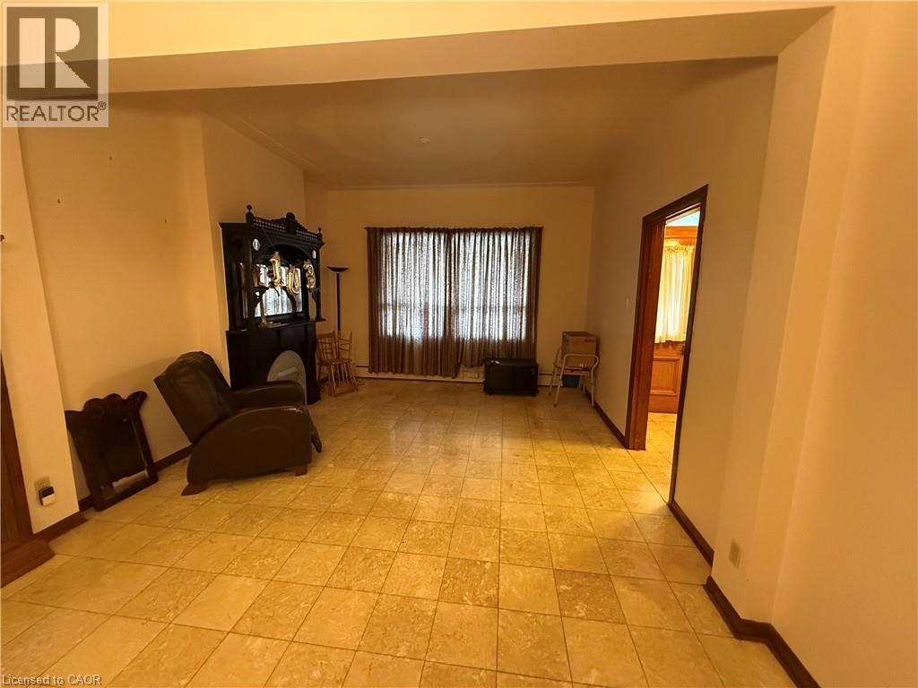 16 Mulberry Street, Hamilton, Ontario  L8R 2C5 - Photo 10 - 40838469
