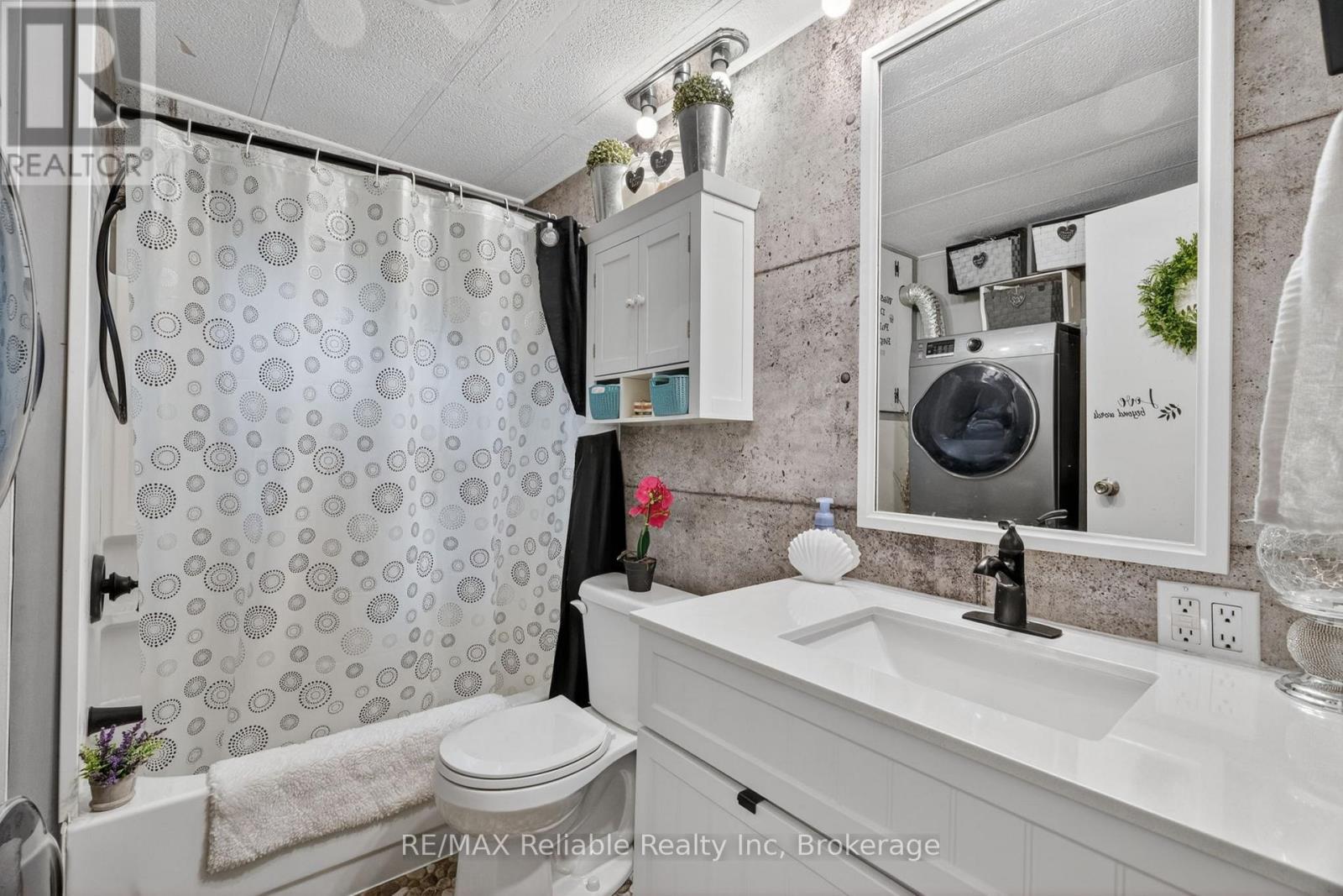 401 Sugar Maple Drive, Central Huron, Ontario  N0M 1G0 - Photo 20 - X13430056
