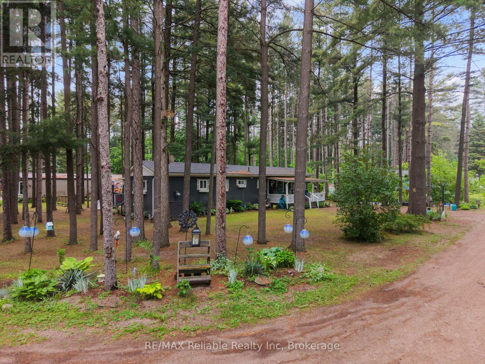 401 Sugar Maple Drive, Central Huron, Ontario  N0M 1G0 - Photo 41 - X13430056