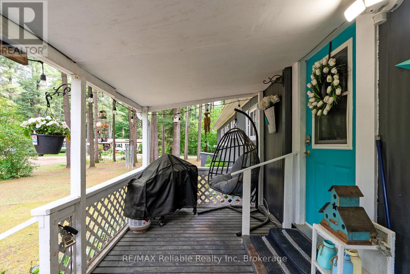 401 Sugar Maple Drive, Central Huron, Ontario  N0M 1G0 - Photo 7 - X13430056