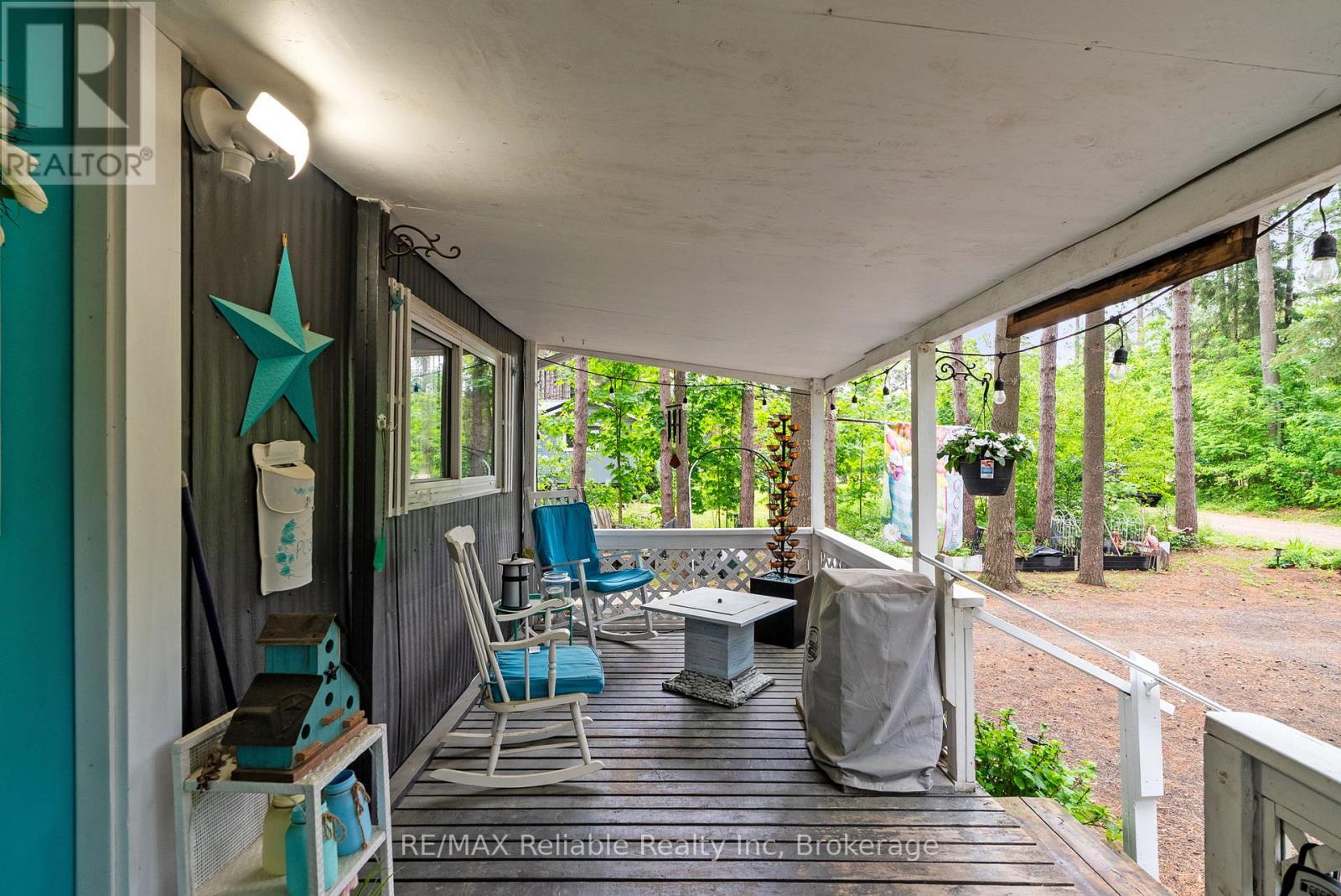 401 Sugar Maple Drive, Central Huron, Ontario  N0M 1G0 - Photo 8 - X13430056