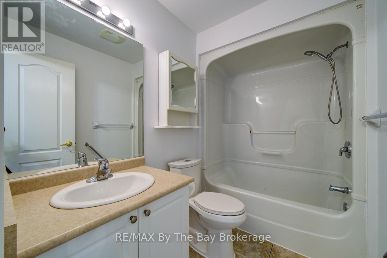 65 Rose Valley Way, Wasaga Beach, Ontario  L9Z 3C4 - Photo 13 - S13430140
