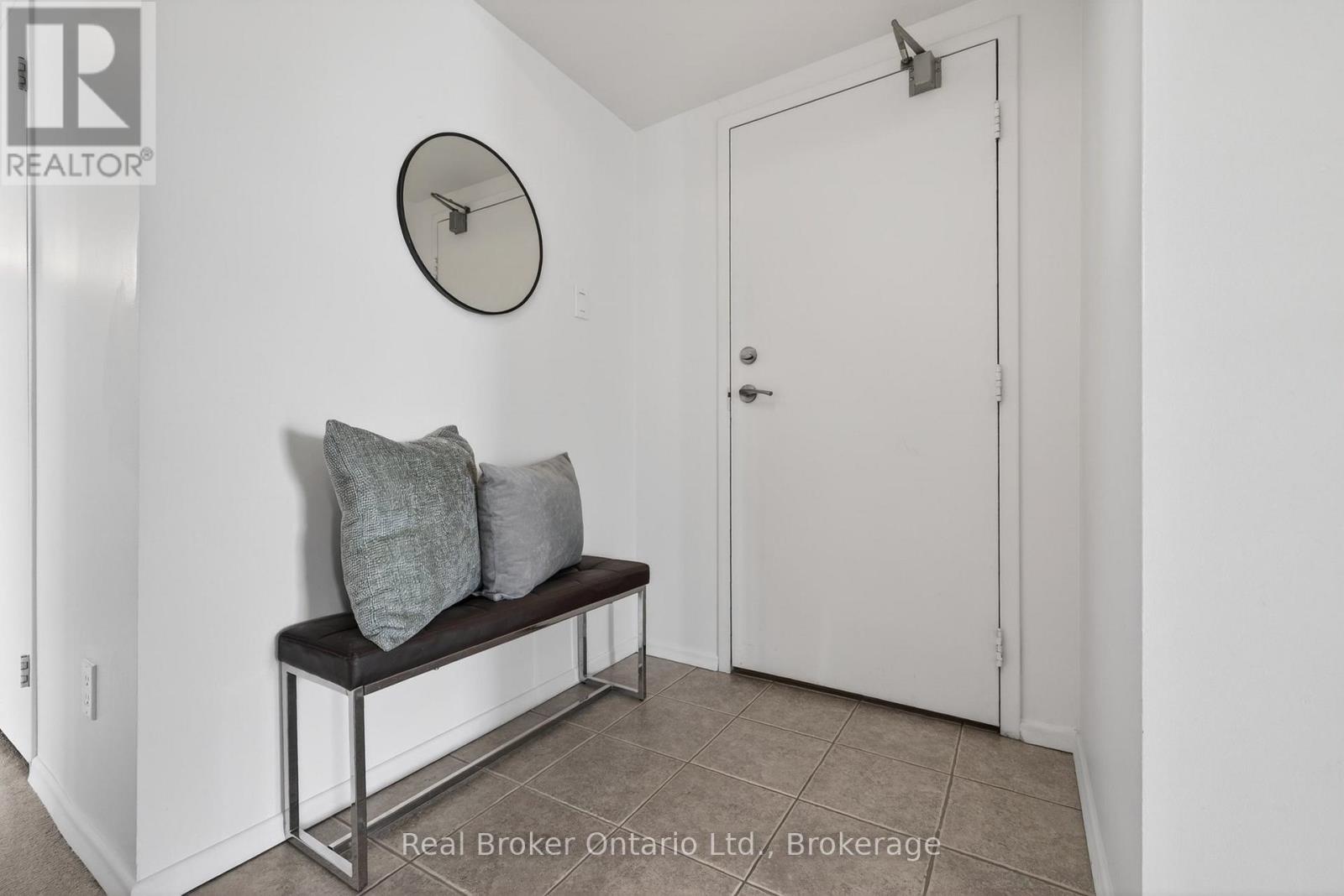 811 - 23 Woodlawn Road E, Guelph, Ontario  N1H 7G6 - Photo 3 - X13430148