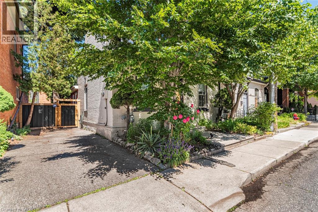 18 Pearl Street S, Hamilton, Ontario  L8P 3W5 - Photo 3 - 40838612