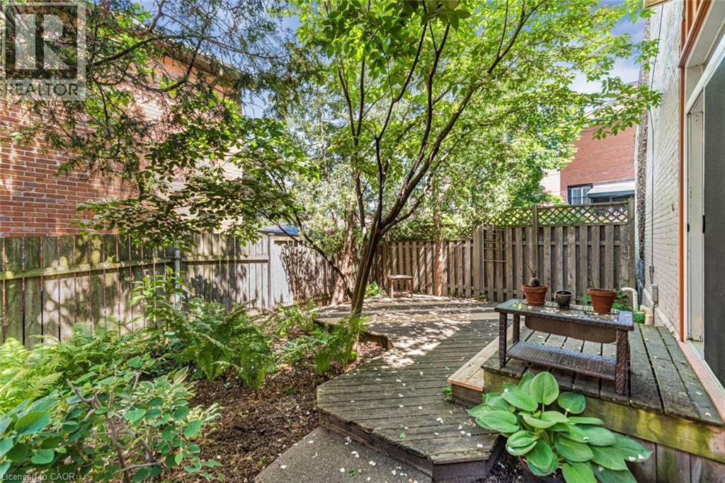 18 Pearl Street S, Hamilton, Ontario  L8P 3W5 - Photo 31 - 40838612
