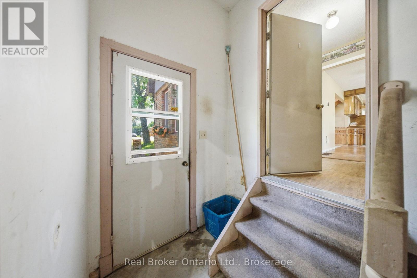 800 Tremaine Avenue S, North Perth, Ontario  N4W 3G9 - Photo 32 - X13430726
