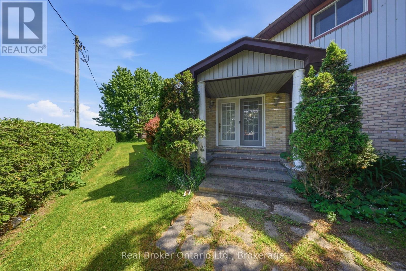 800 Tremaine Avenue S, North Perth, Ontario  N4W 3G9 - Photo 45 - X13430726
