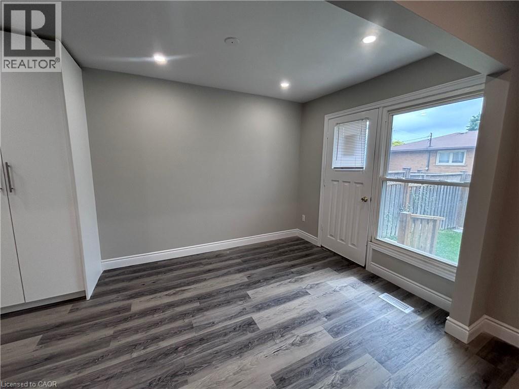 153 W Limeridge Road W Unit# 4, Hamilton, Ontario  L9C 2V3 - Photo 10 - 40838822