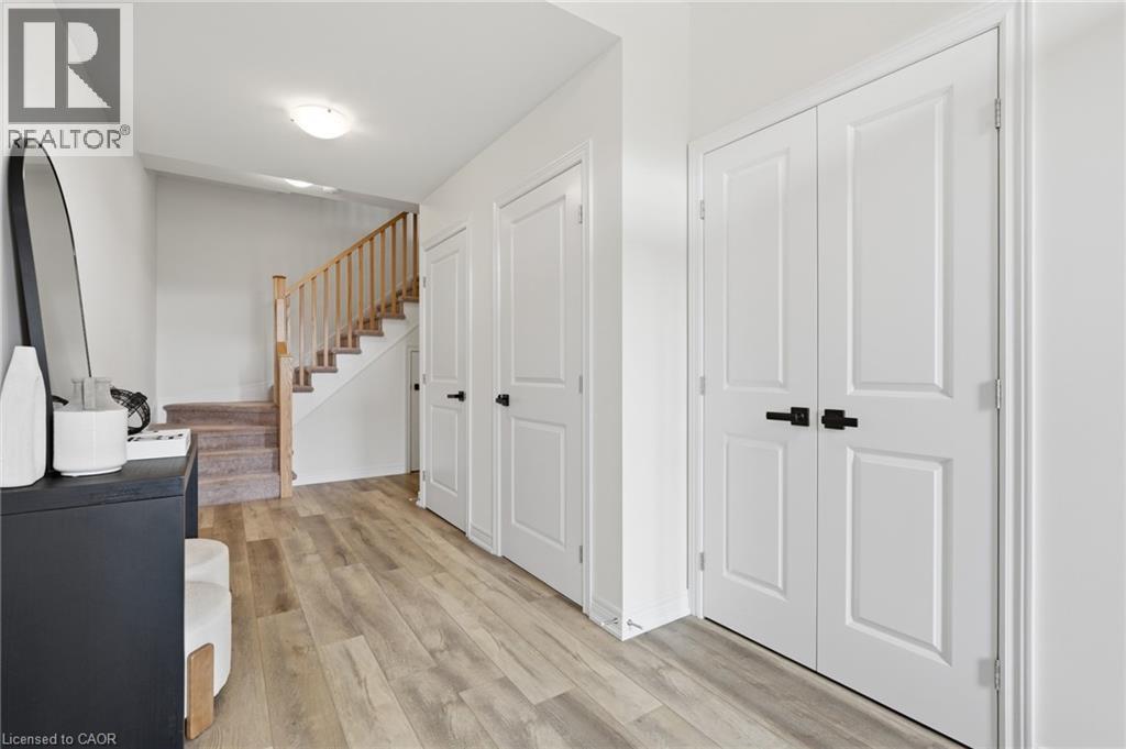 13 Rachel Drive, Stoney Creek, Ontario  L8E 0K6 - Photo 4 - 40838677