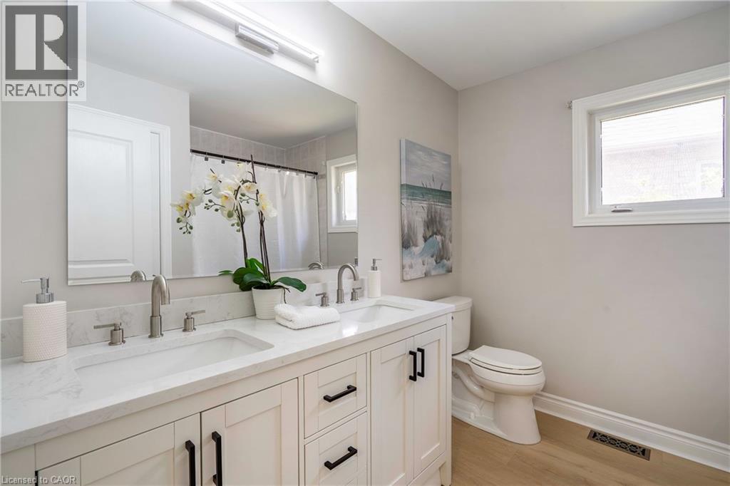 2425 Nichols Drive, Oakville, Ontario  L6H 6T2 - Photo 42 - 40838179