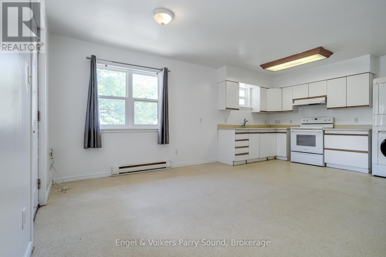 128 Isabella Street, Parry Sound, Ontario  P2A 1N1 - Photo 6 - X13430980