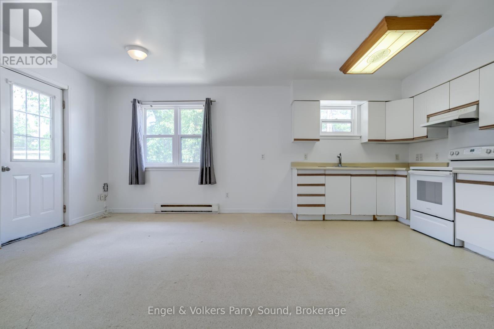 128 Isabella Street, Parry Sound, Ontario  P2A 1N1 - Photo 7 - X13430980