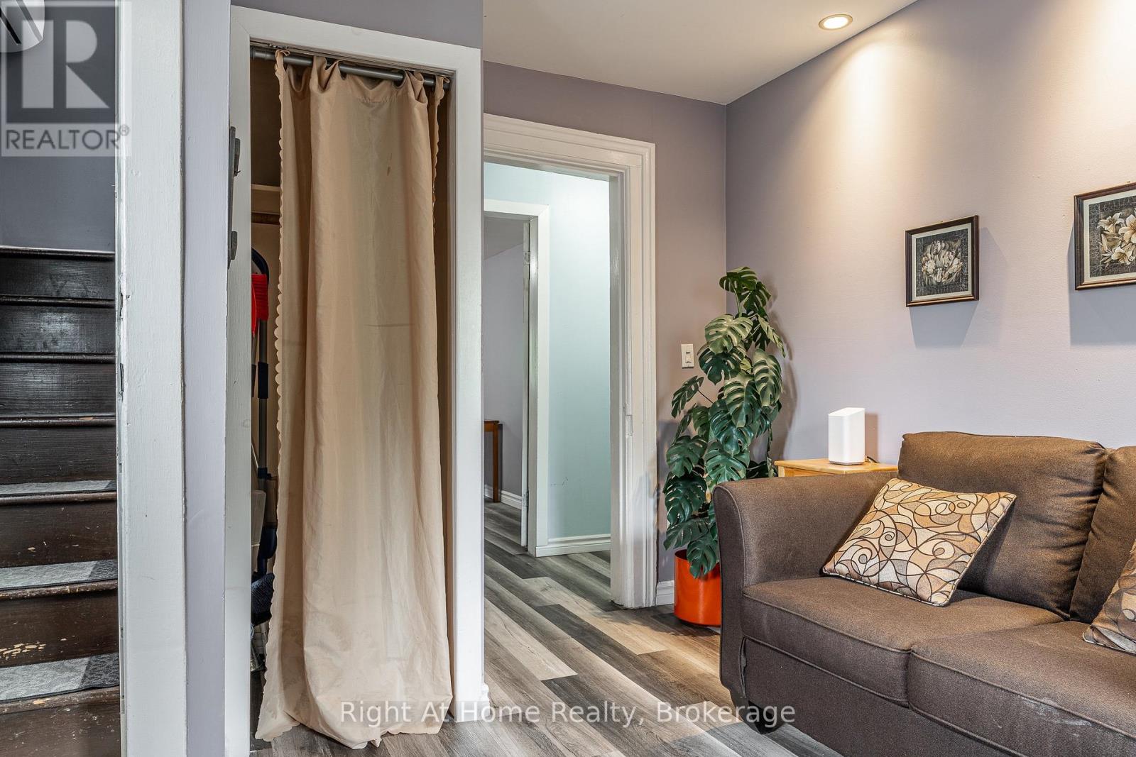 40 Douro Street, Stratford, Ontario  N5A 3R3 - Photo 23 - X13431014