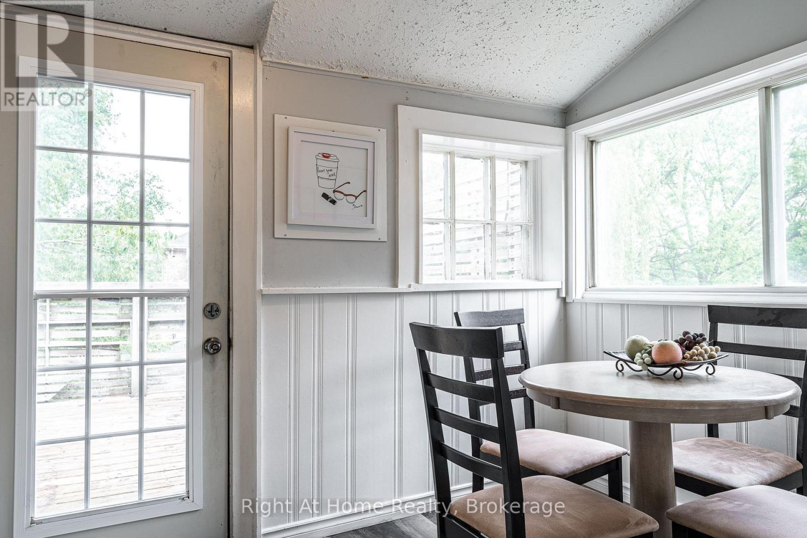 40 Douro Street, Stratford, Ontario  N5A 3R3 - Photo 29 - X13431014
