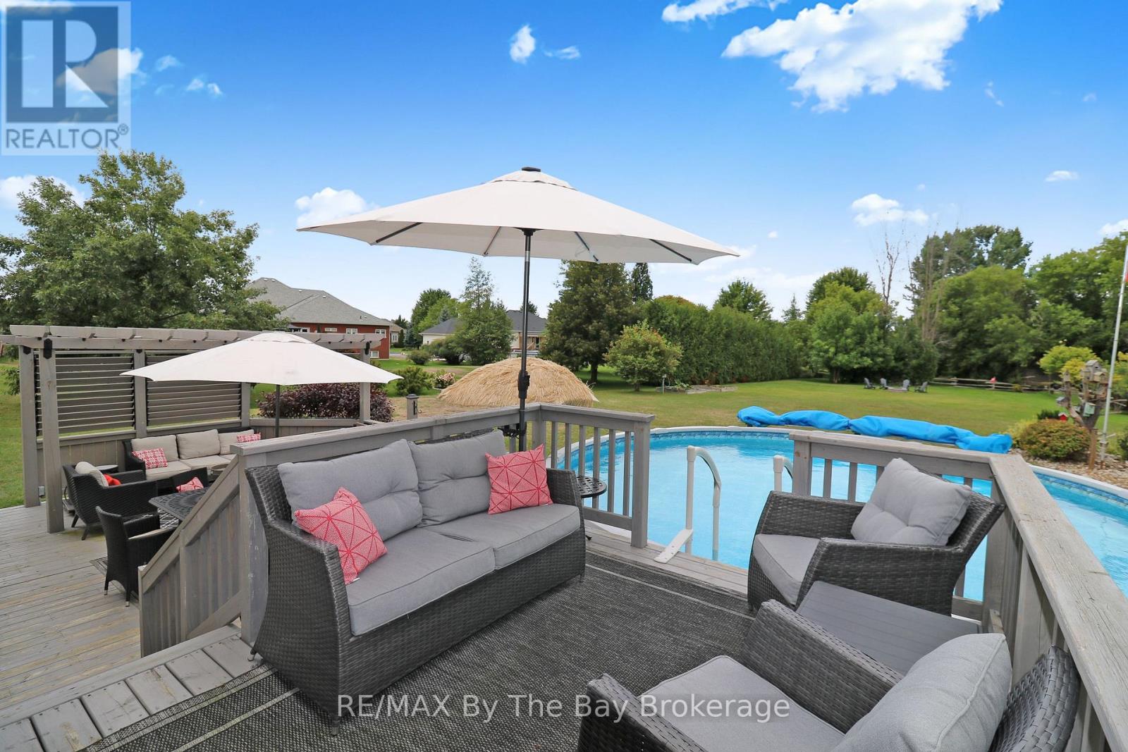 18 Maple Drive, Wasaga Beach, Ontario  L9Z 0A7 - Photo 5 - S13431232
