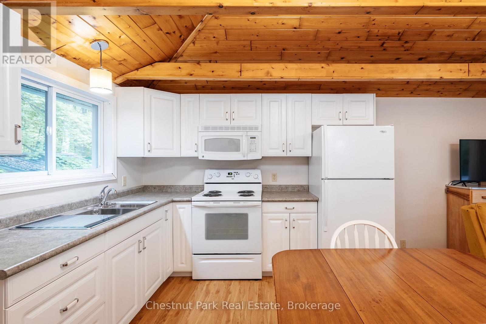 295 Tammys Cove Road, Northern Bruce Peninsula, Ontario  N0H 1W0 - Photo 10 - X13431150
