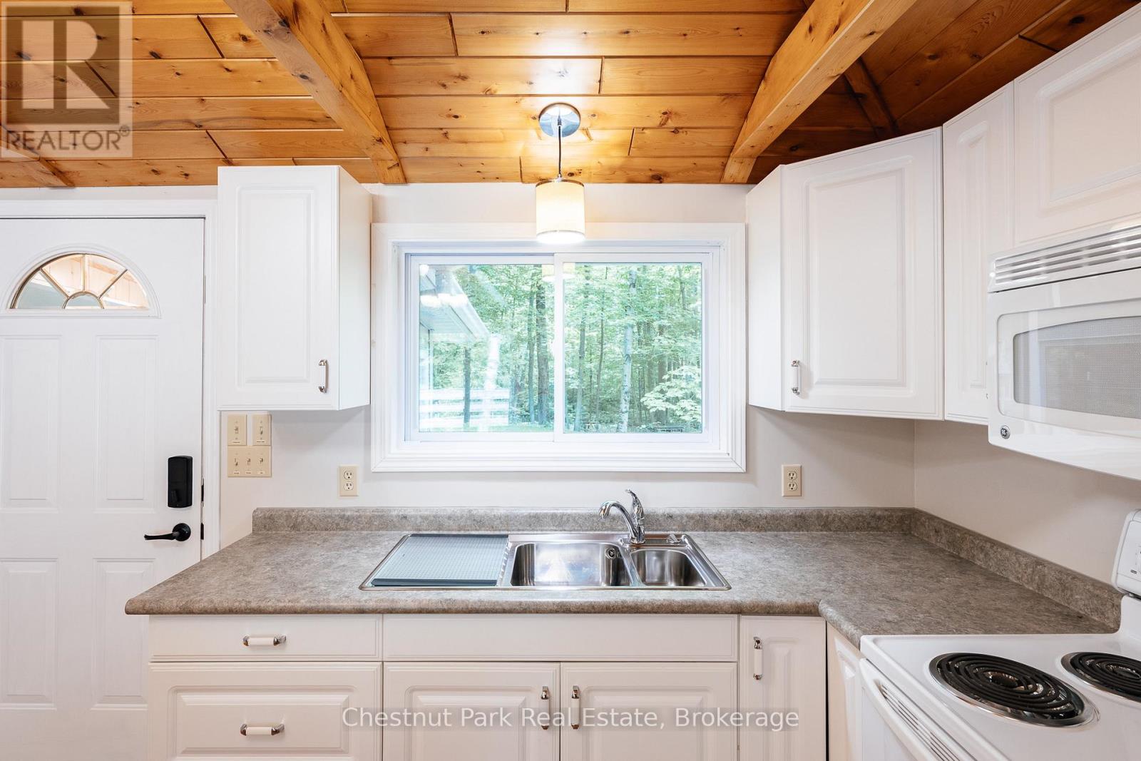 295 Tammys Cove Road, Northern Bruce Peninsula, Ontario  N0H 1W0 - Photo 8 - X13431150