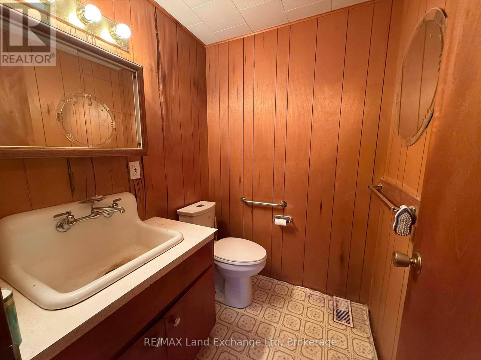126 Diagonal Road, North Huron, Ontario  N0G 2W0 - Photo 18 - X13431156