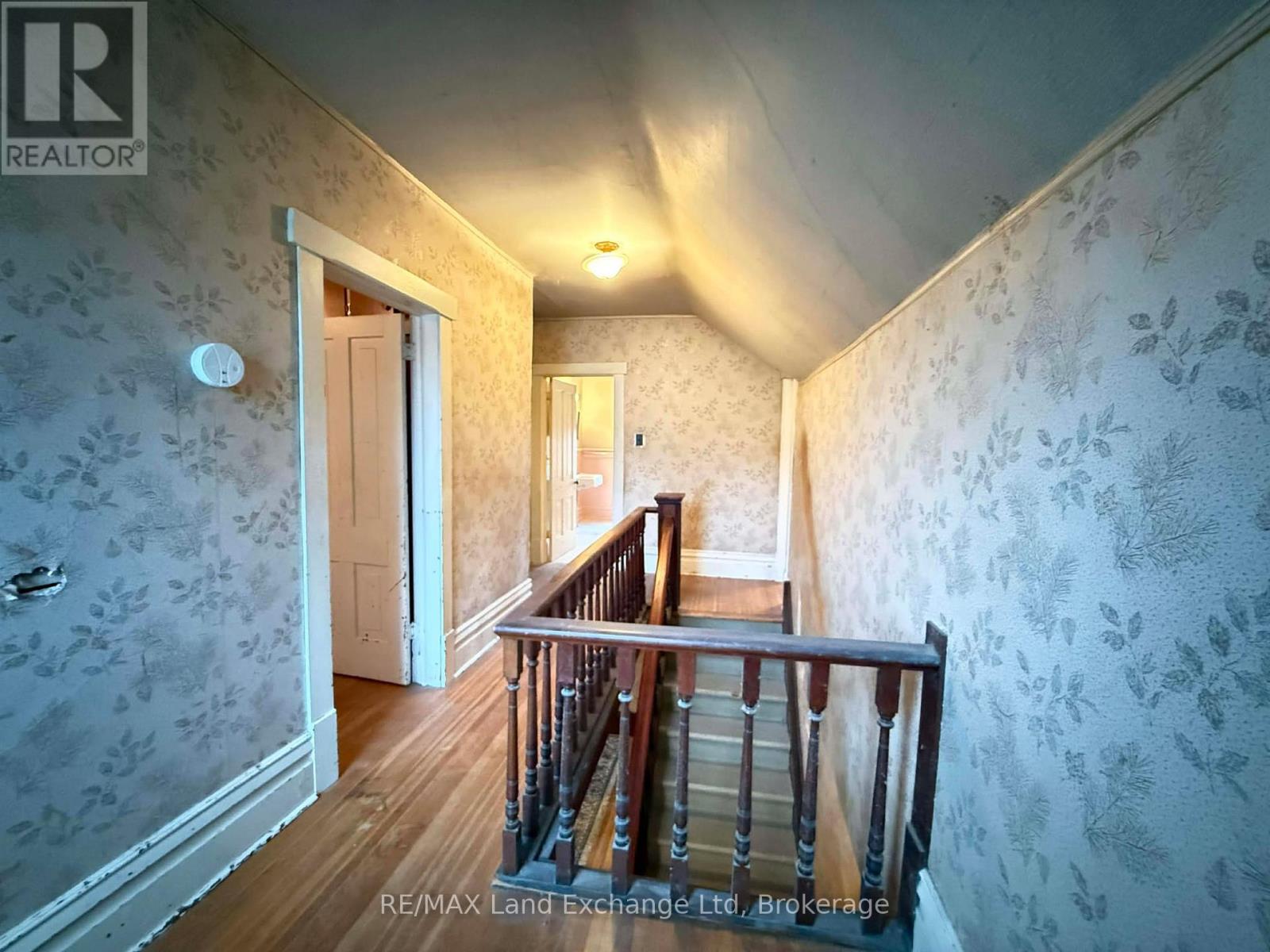 126 Diagonal Road, North Huron, Ontario  N0G 2W0 - Photo 25 - X13431156