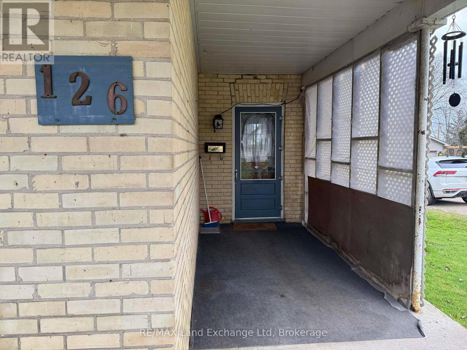 126 Diagonal Road, North Huron, Ontario  N0G 2W0 - Photo 6 - X13431156