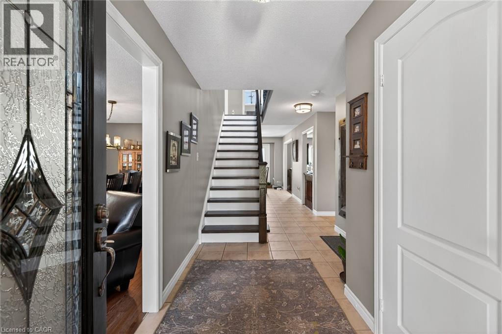60 Dunrobin Drive, Caledonia, Ontario  N3W 2N7 - Photo 5 - 40838957