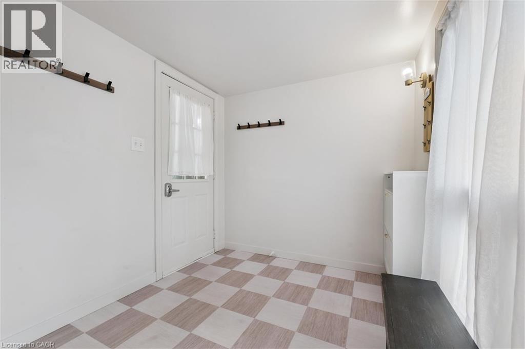135 Bridge Street W, Waterloo, Ontario  N2K 1K8 - Photo 17 - 40838881