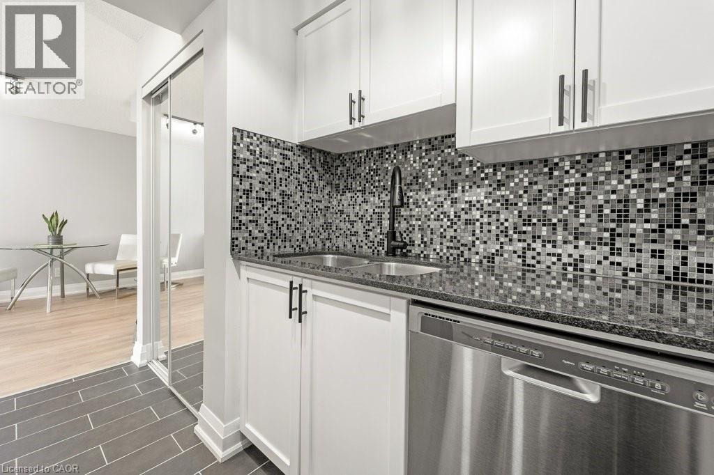1103 Leslie Street Unit# 701, North York, Ontario  M3C 4G8 - Photo 15 - 40838858