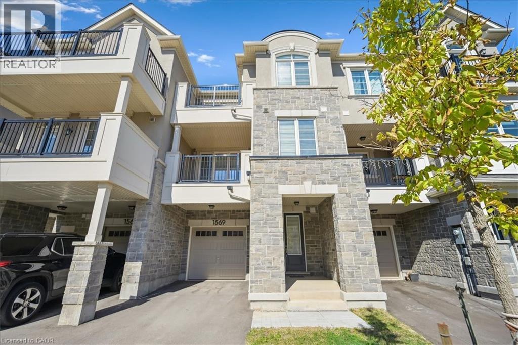 1569 Denison Place, Milton, Ontario  L9E 1Y2 - Photo 2 - 40838646