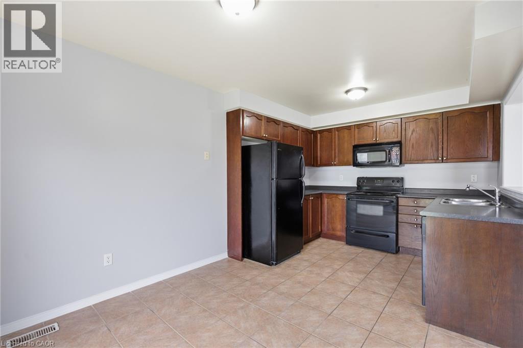 48 Griffiths Avenue, Cambridge, Ontario  N1P 1J6 - Photo 13 - 40829955