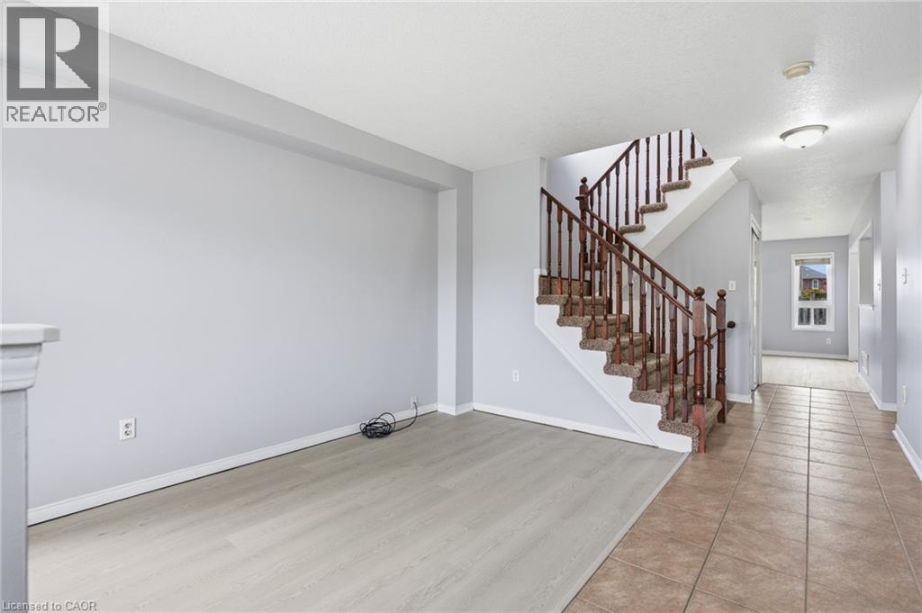 48 Griffiths Avenue, Cambridge, Ontario  N1P 1J6 - Photo 5 - 40829955