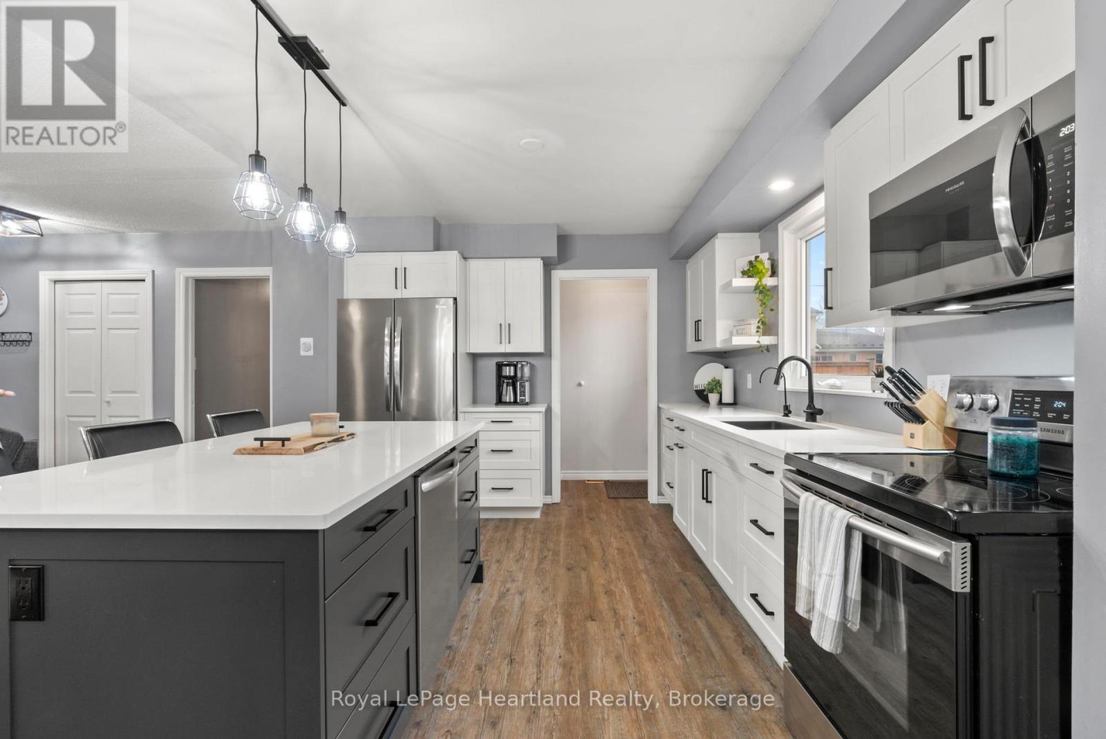 156 John Street N, Minto, Ontario  N0G 1Z0 - Photo 17 - X13431896