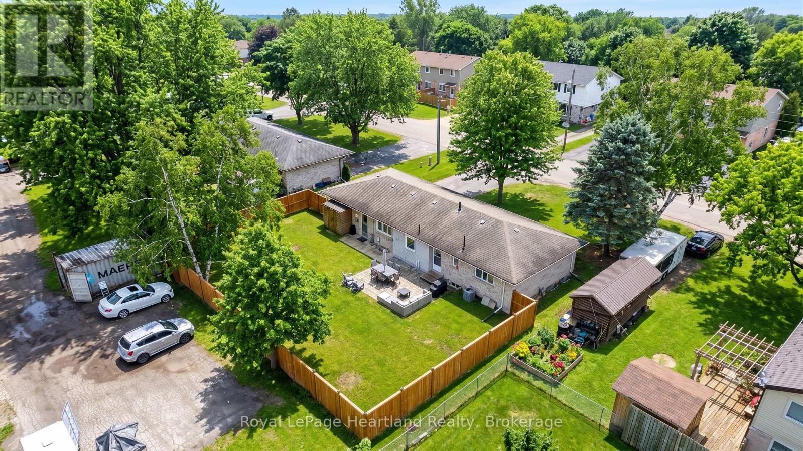 156 John Street N, Minto, Ontario  N0G 1Z0 - Photo 2 - X13431896