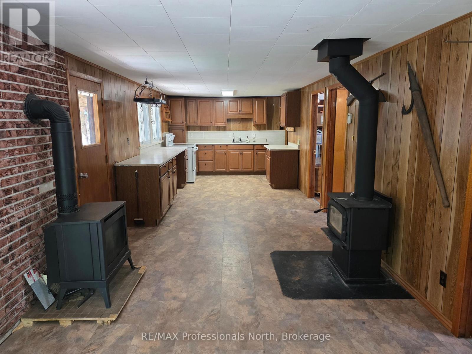 46 Robert Road W, Huntsville, Ontario  P1H 2J4 - Photo 8 - X13432146