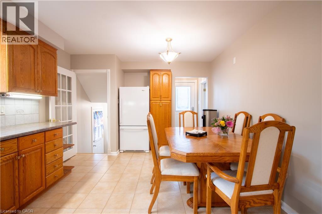 652 Upper Wentworth Street, Hamilton, Ontario  L9A 4V3 - Photo 4 - 40838649