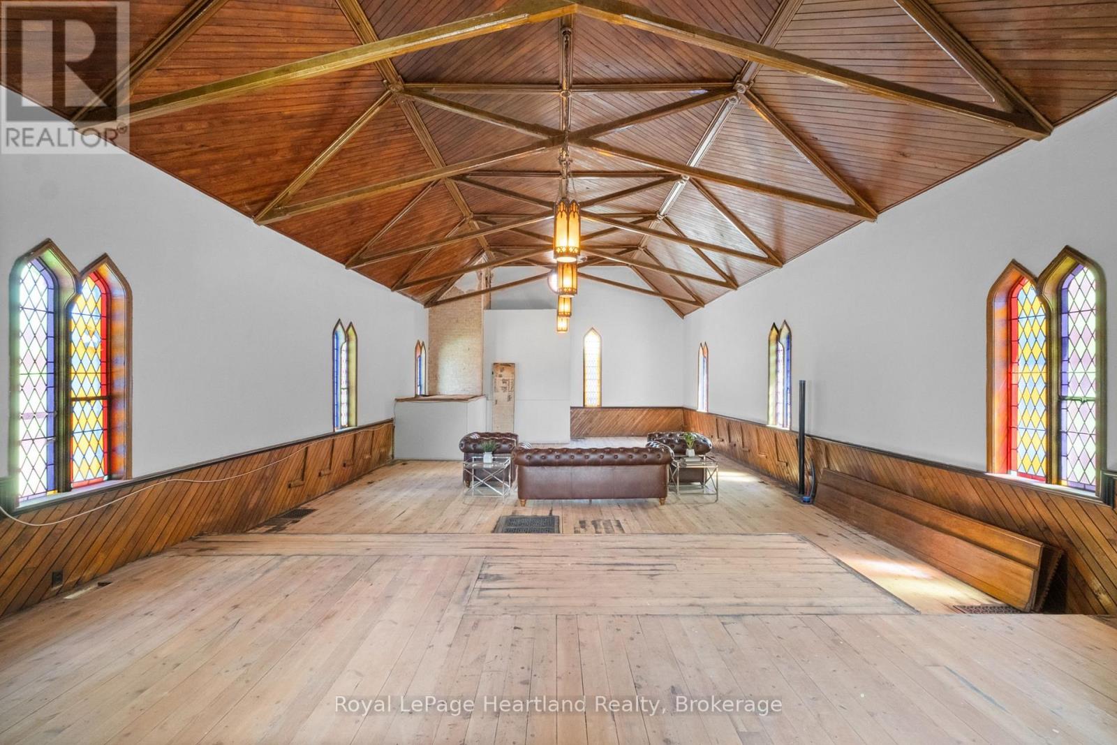 10 Jessie Street, Huron-Kinloss, Ontario  N0G 2R0 - Photo 3 - X13432316