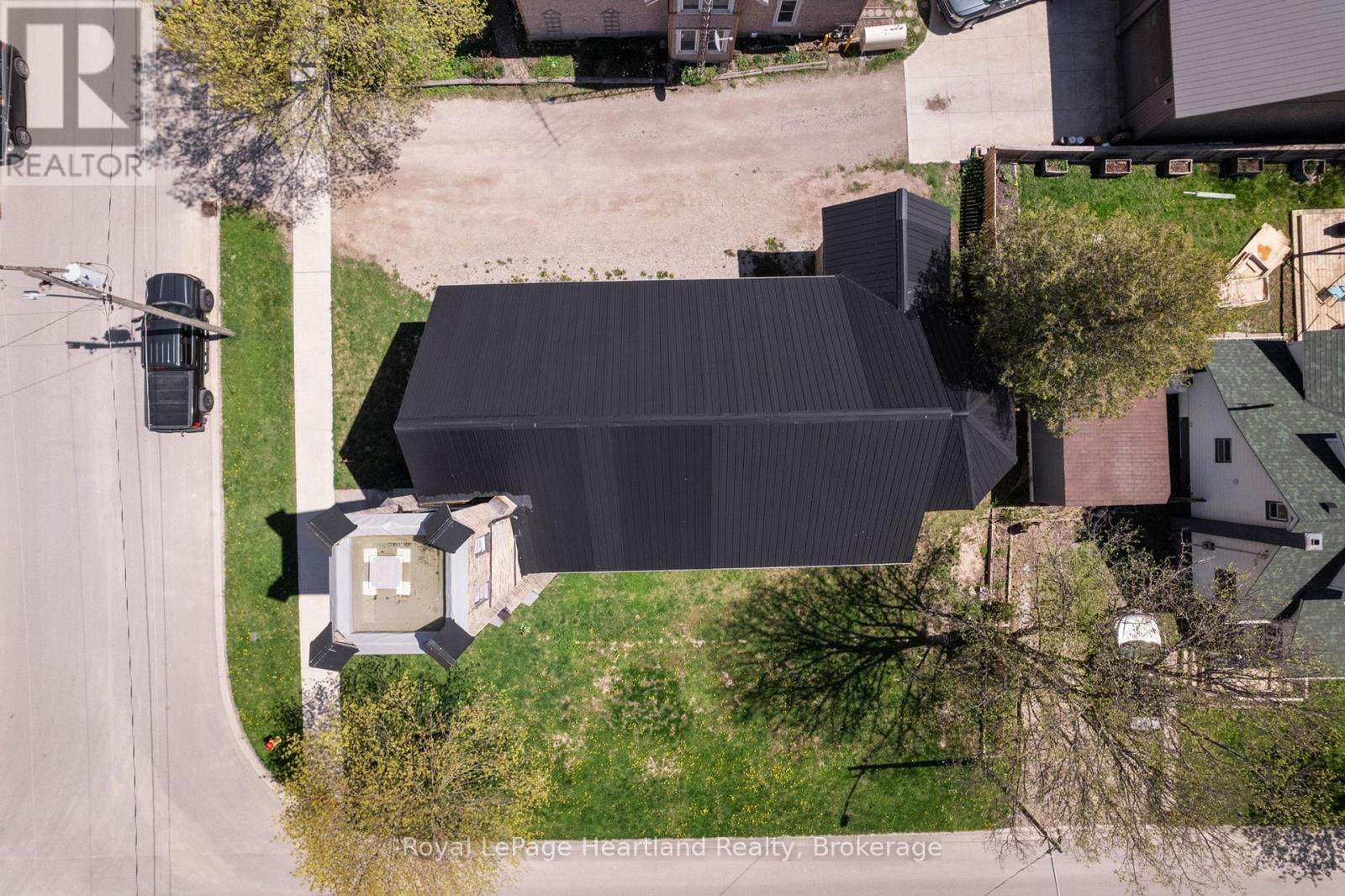 10 Jessie Street, Huron-Kinloss, Ontario  N0G 2R0 - Photo 30 - X13432316