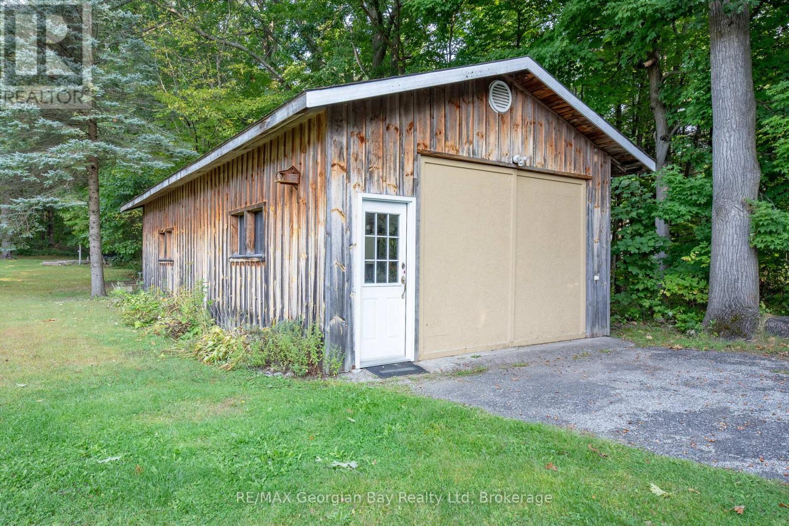 1034 Pine Grove Road, Penetanguishene, Ontario  L9M 2B5 - Photo 29 - S13432386