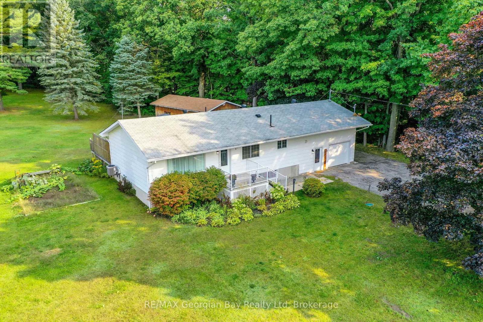 1034 Pine Grove Road, Penetanguishene, Ontario  L9M 2B5 - Photo 30 - S13432386