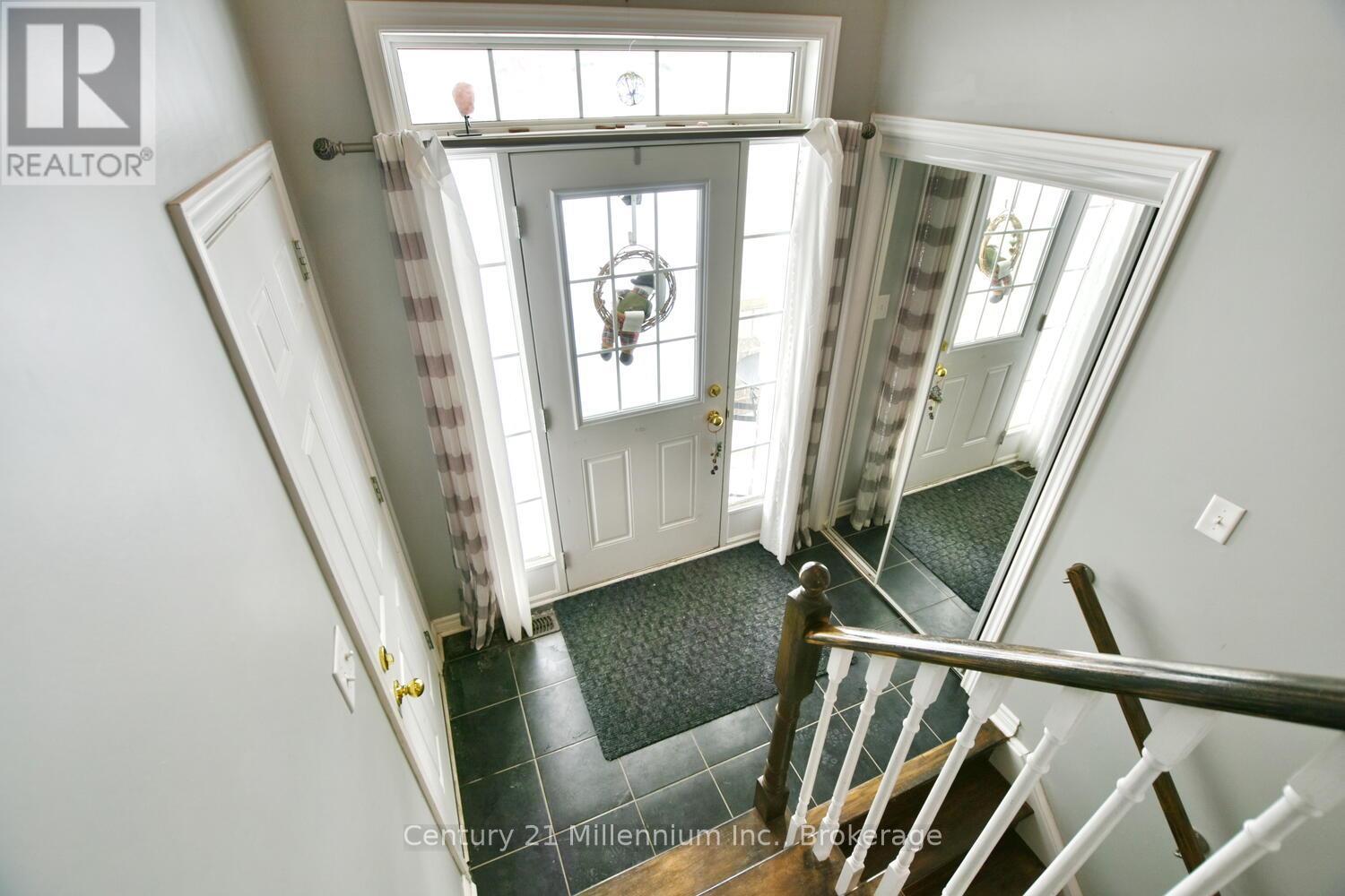 133 White Sands Way, Wasaga Beach, Ontario  L9Z 0C6 - Photo 5 - S13432660
