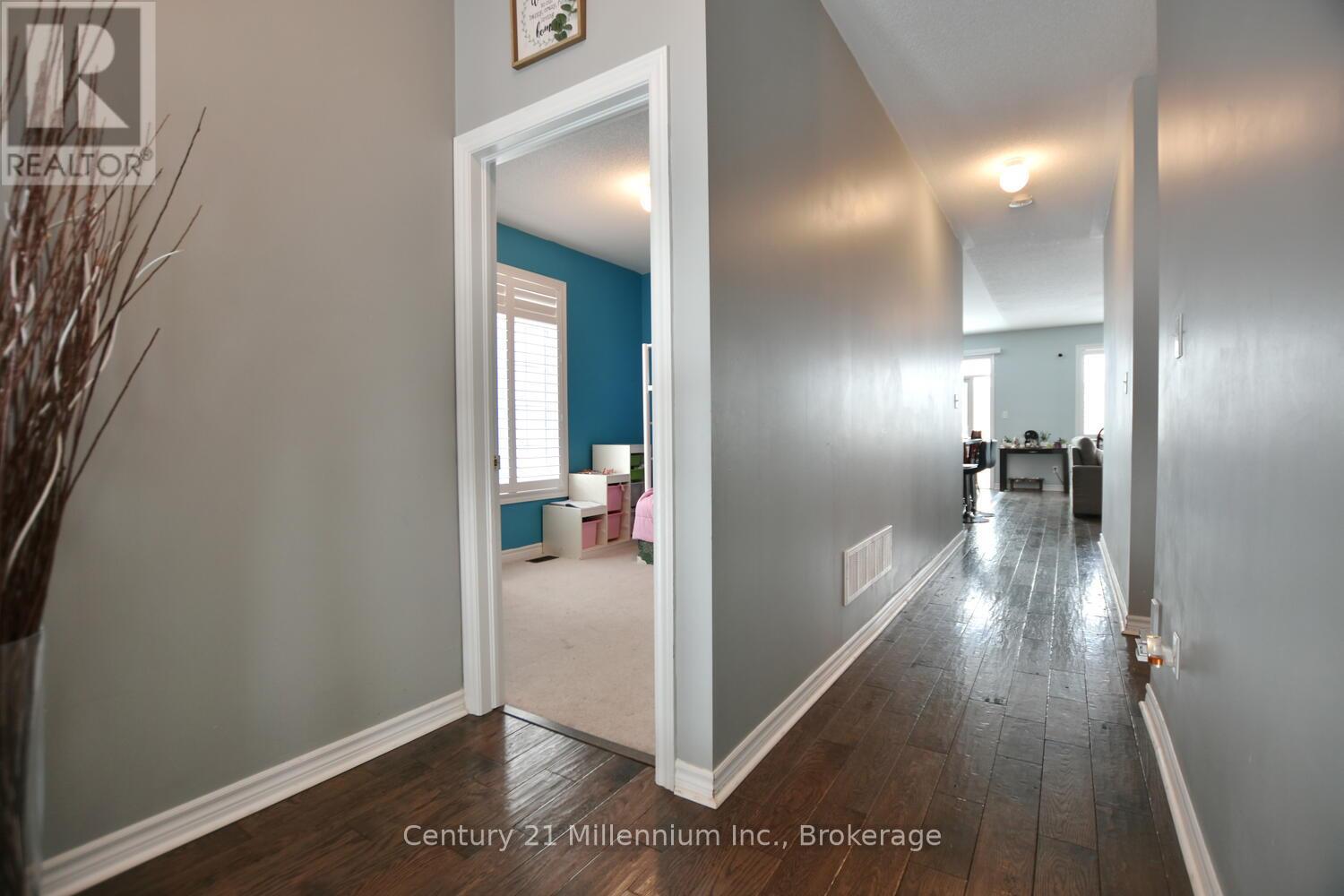 133 White Sands Way, Wasaga Beach, Ontario  L9Z 0C6 - Photo 6 - S13432660