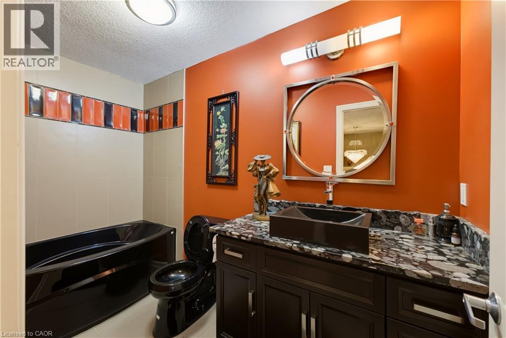 123 Oak Park Drive, Waterloo, Ontario  N2K 0B3 - Photo 30 - 40836212