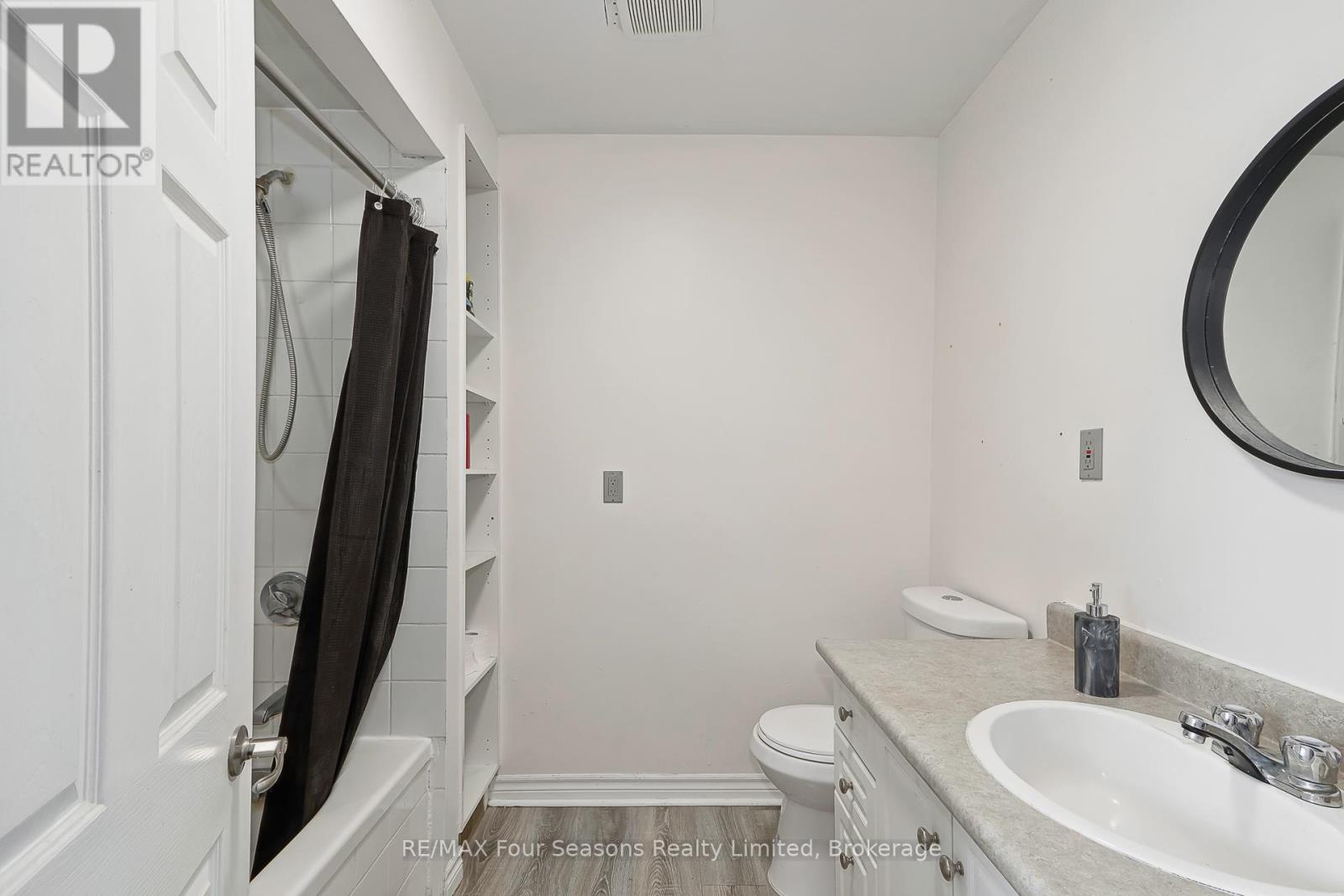 228 Centre Street, Clearview, Ontario  L0M 1S0 - Photo 33 - S13432986