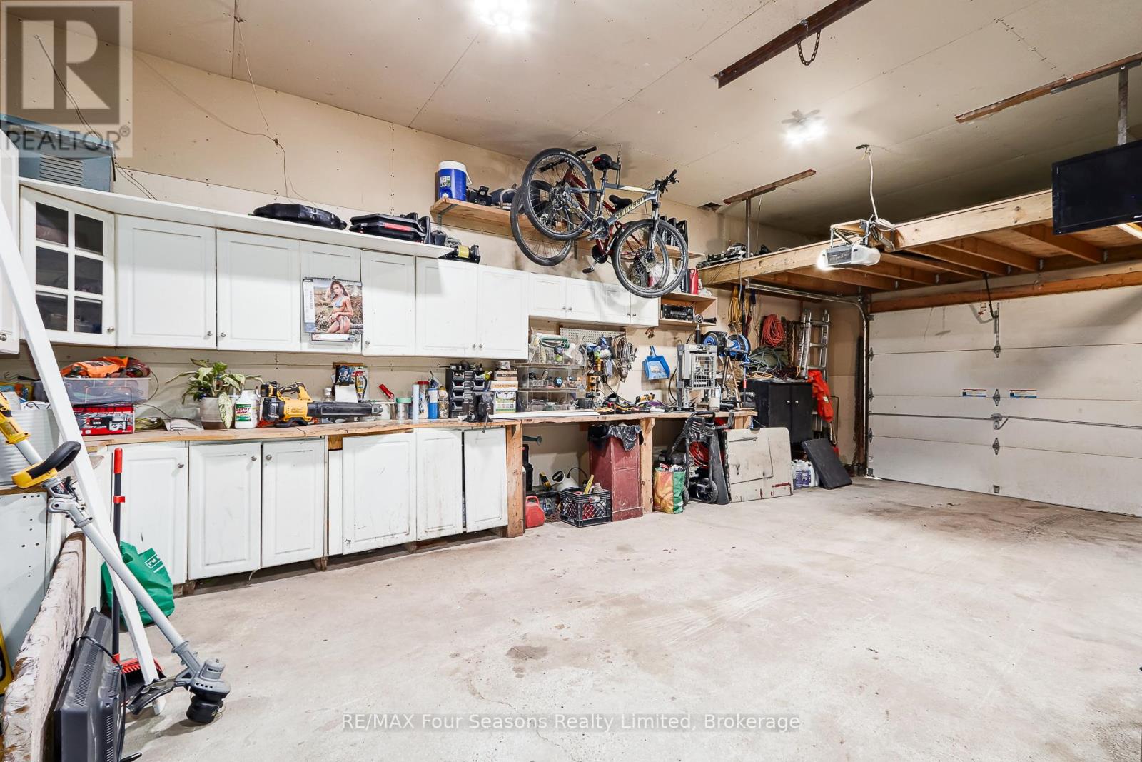 228 Centre Street, Clearview, Ontario  L0M 1S0 - Photo 41 - S13432986