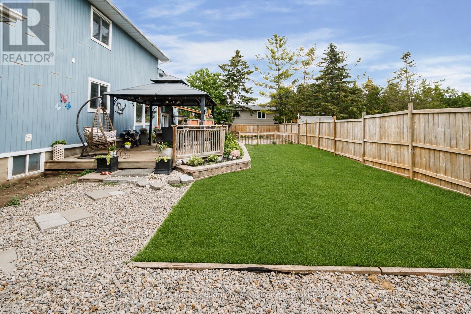 228 Centre Street, Clearview, Ontario  L0M 1S0 - Photo 45 - S13432986