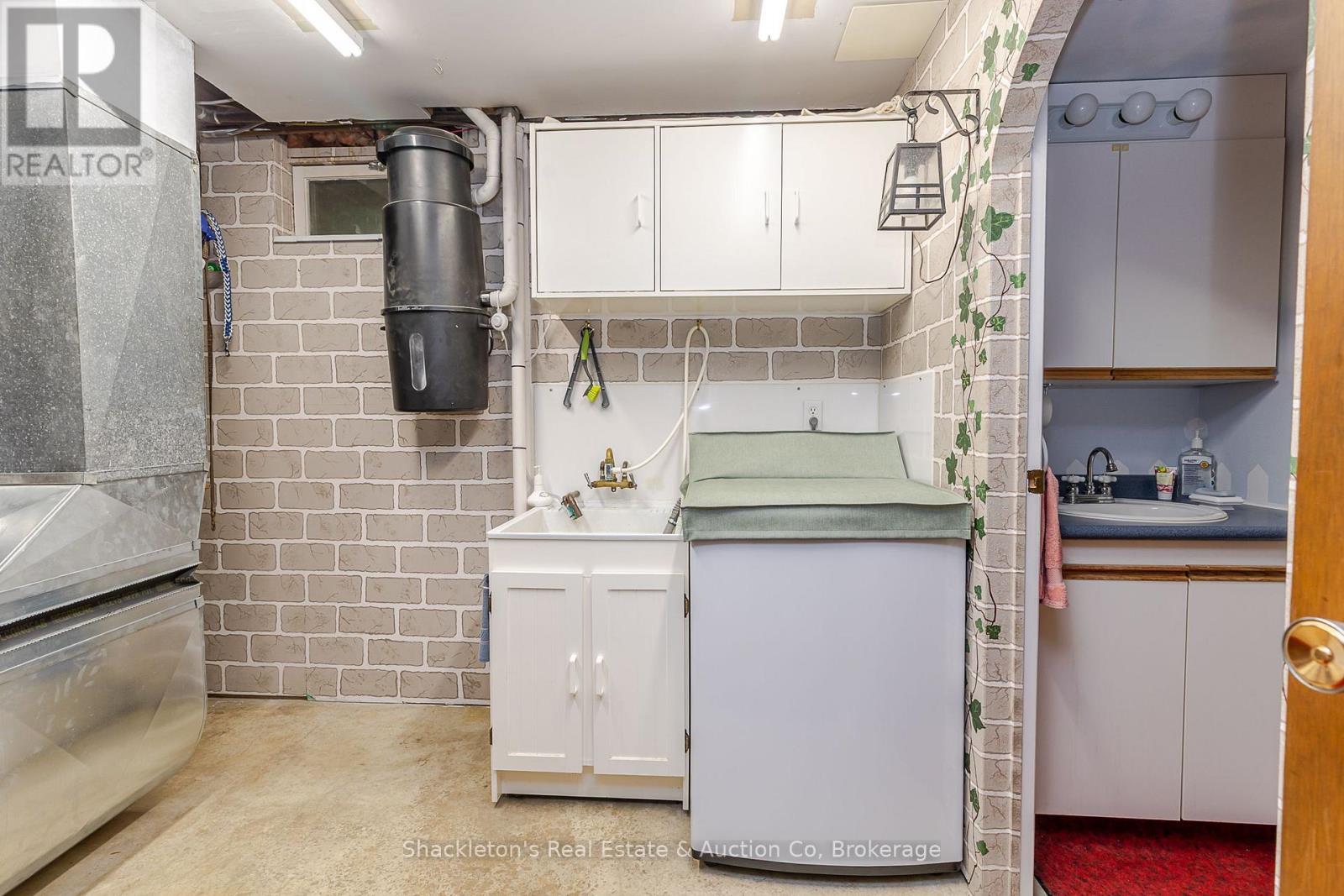 69 Nethercott Drive, Stratford, Ontario  N5A 7G4 - Photo 30 - X13433100