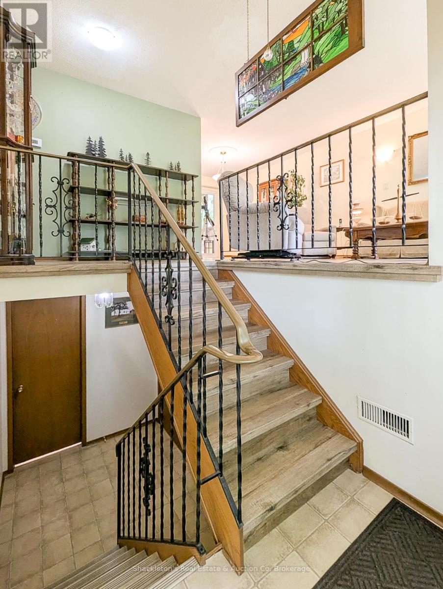 69 Nethercott Drive, Stratford, Ontario  N5A 7G4 - Photo 6 - X13433100