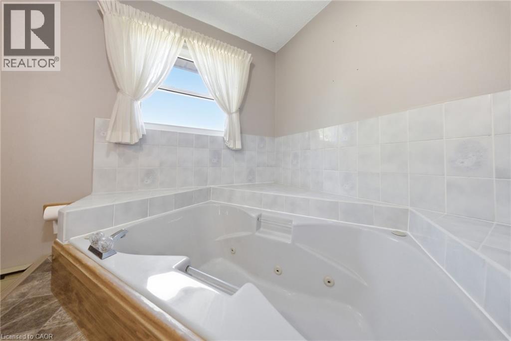 800 Tremaine Avenue S, Listowel, Ontario  N4W 3G9 - Photo 26 - 40833524