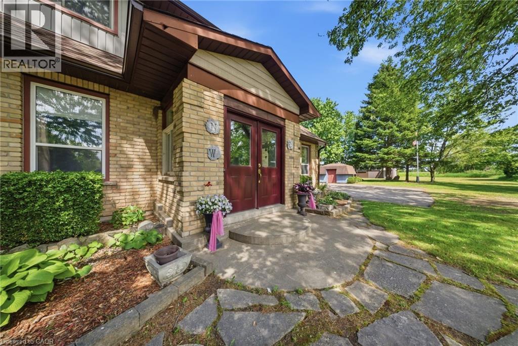 800 Tremaine Avenue S, Listowel, Ontario  N4W 3G9 - Photo 4 - 40833524
