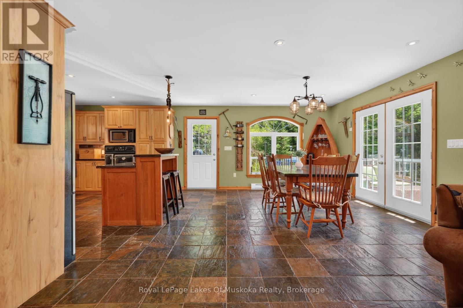 206 Macbeth Island, Bracebridge, Ontario  P1L 1X1 - Photo 4 - X13433348
